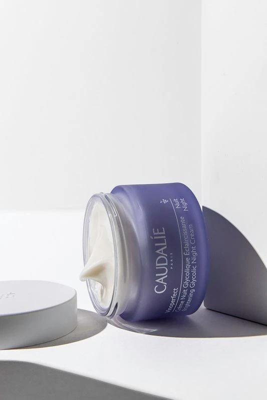 Caudalie Vinoperfect Crema Notte Glicolica Anti-Macchie 50ml 2 Caudalie Vinoperfect Crema Notte Glicolica Anti-Macchie 50ml - immagine 2